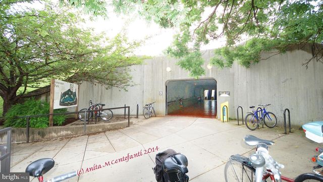 10201 GROSVENOR PL #112, North Bethesda, MD 20852