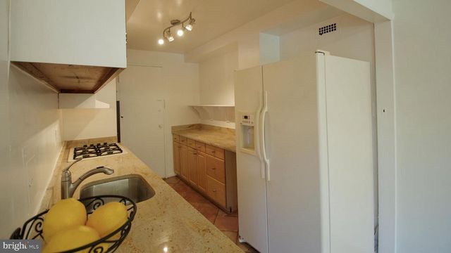 10201 GROSVENOR PL #112, North Bethesda, MD 20852