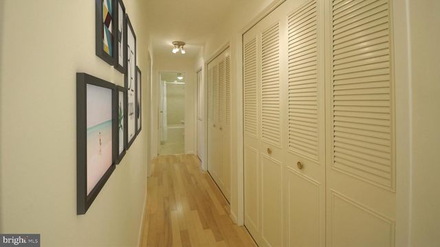 10201 GROSVENOR PL #112, North Bethesda, MD 20852