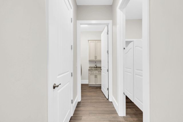 82 Amadeus Avenue, Freeport, FL 32439