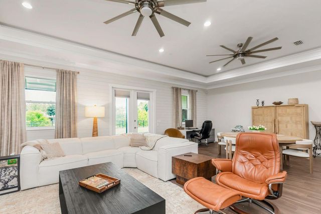 82 Amadeus Avenue, Freeport, FL 32439