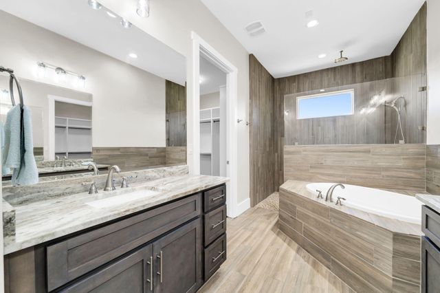 82 Amadeus Avenue, Freeport, FL 32439