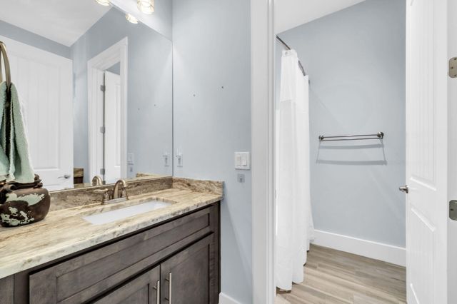 82 Amadeus Avenue, Freeport, FL 32439