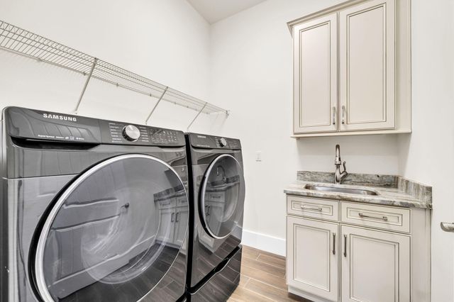 82 Amadeus Avenue, Freeport, FL 32439