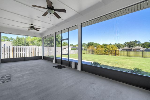 82 Amadeus Avenue, Freeport, FL 32439