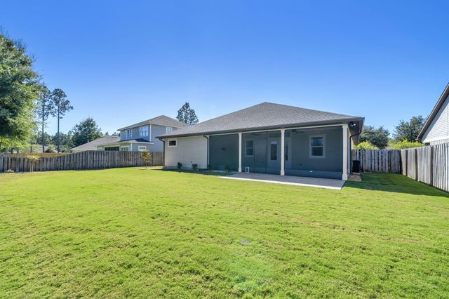 82 Amadeus Avenue, Freeport, FL 32439