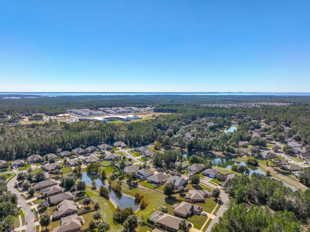 82 Amadeus Avenue, Freeport, FL 32439