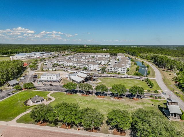 82 Amadeus Avenue, Freeport, FL 32439