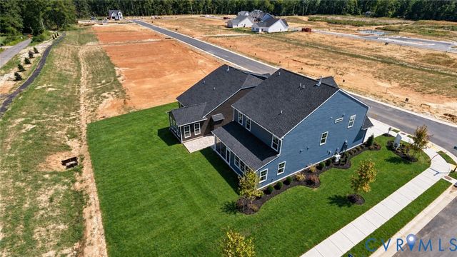 10299 Szalay Ln, Ashland, VA 23005