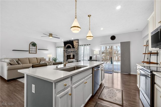 36544 Annie Lane, North Ridgeville, OH 44039