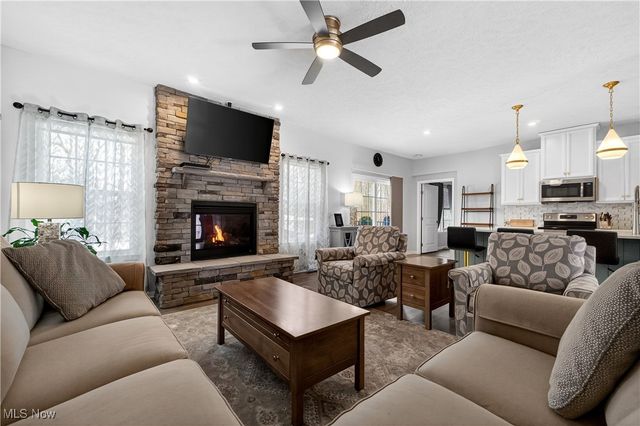 36544 Annie Lane, North Ridgeville, OH 44039