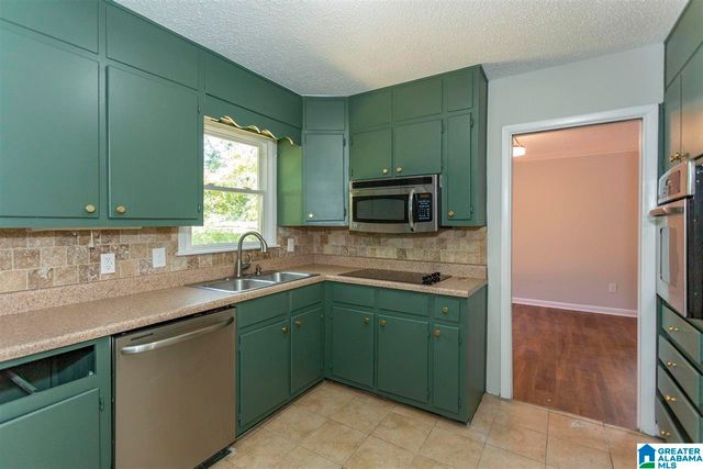 2015 CARRAWAY LANE, Birmingham, AL 35235