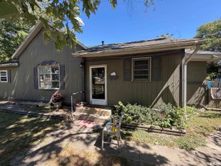617 N WALNUT Street, Centralia, IL 62801