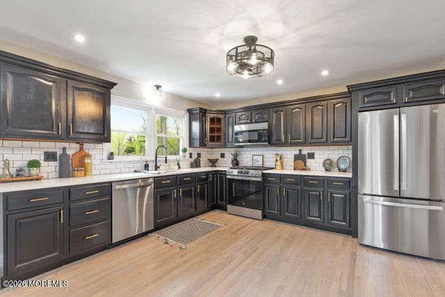 4 Blue Hills Drive, Holmdel, NJ 07733