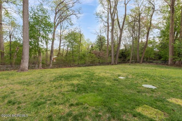 4 Blue Hills Drive, Holmdel, NJ 07733