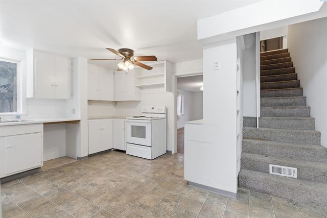 348 NW Harrison, Pullman, WA 99163