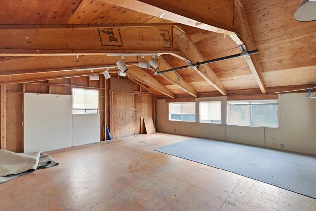 348 NW Harrison, Pullman, WA 99163