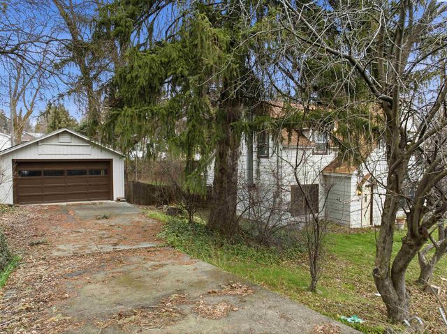 348 NW Harrison, Pullman, WA 99163