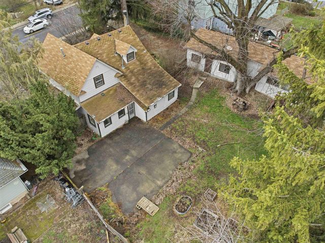 348 NW Harrison, Pullman, WA 99163