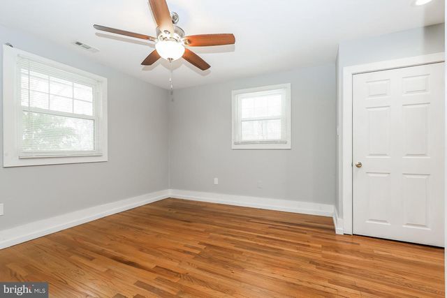 1210 SEVERN AVE, Cherry Hill, NJ 08002