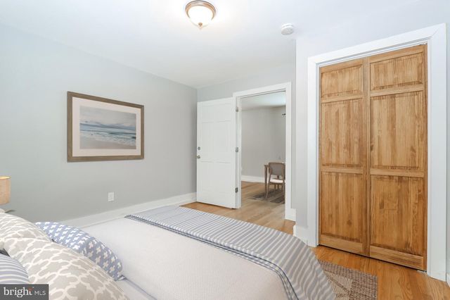 1210 SEVERN AVE, Cherry Hill, NJ 08002