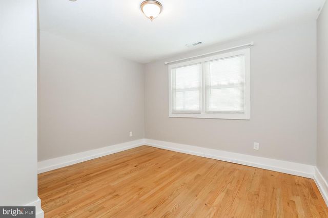 1210 SEVERN AVE, Cherry Hill, NJ 08002