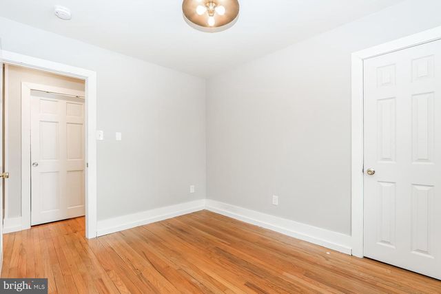 1210 SEVERN AVE, Cherry Hill, NJ 08002