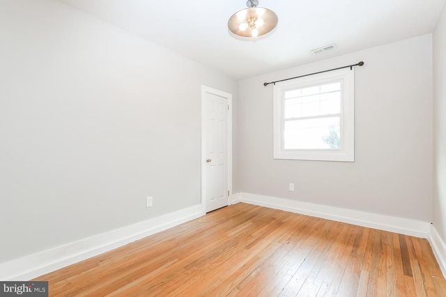 1210 SEVERN AVE, Cherry Hill, NJ 08002