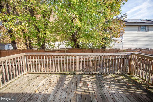 1210 SEVERN AVE, Cherry Hill, NJ 08002