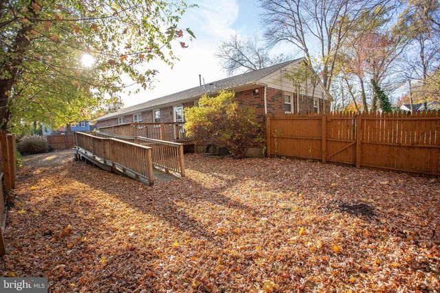 1210 SEVERN AVE, Cherry Hill, NJ 08002