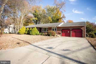 1210 SEVERN AVE, Cherry Hill, NJ 08002