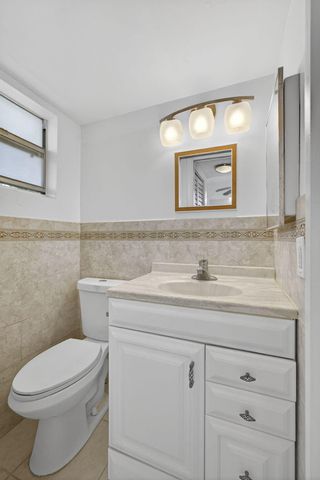 116 Oxford 200, West Palm Beach, FL 33417