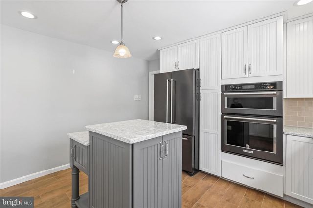 155 SHIREOAKS DR, Martinsburg, WV 25403