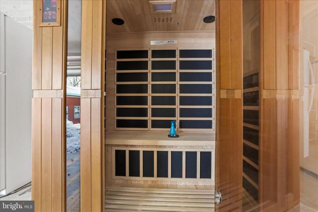 155 SHIREOAKS DR, Martinsburg, WV 25403