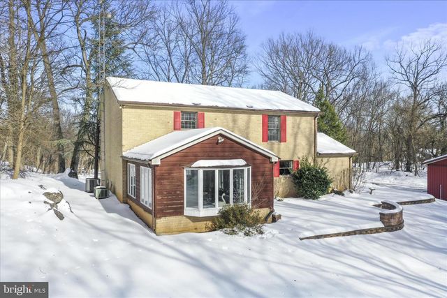 155 SHIREOAKS DR, Martinsburg, WV 25403