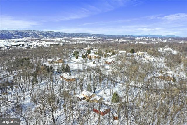 155 SHIREOAKS DR, Martinsburg, WV 25403