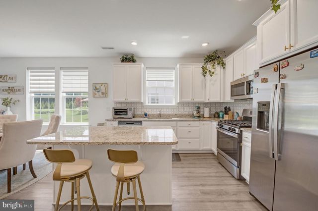 120 BRIDGE BLVD, Eastampton, NJ 08060