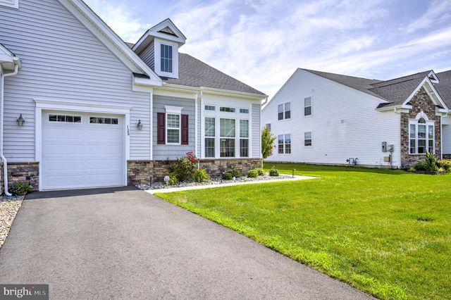 120 BRIDGE BLVD, Eastampton, NJ 08060