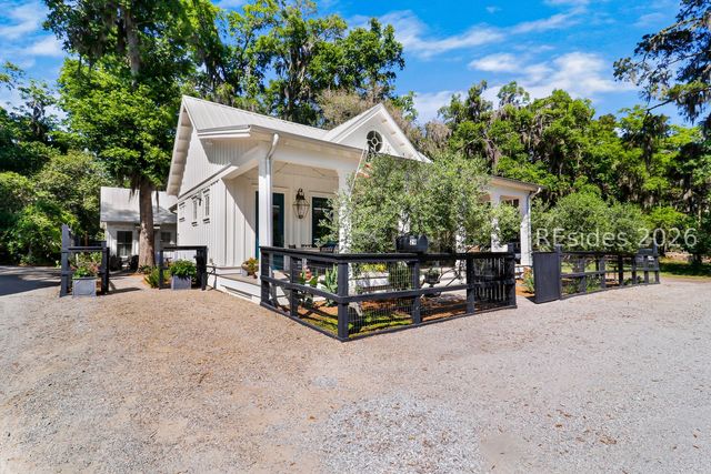 29 Lawton St, Bluffton, SC 29910