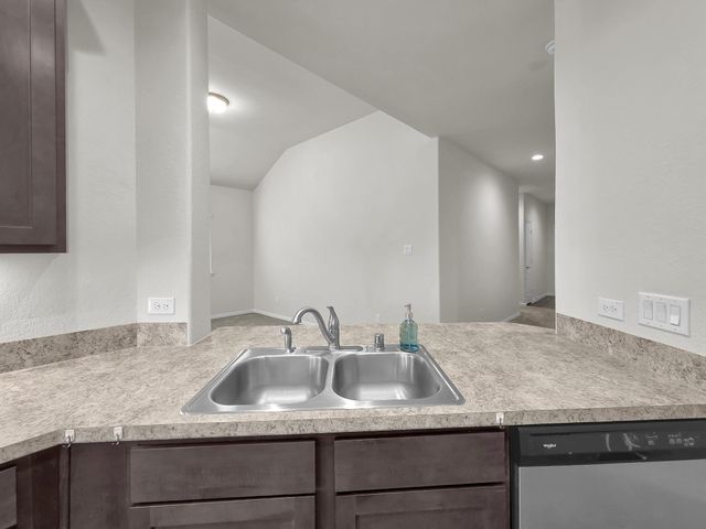398 Shoreview Drive, Conroe, TX 77303