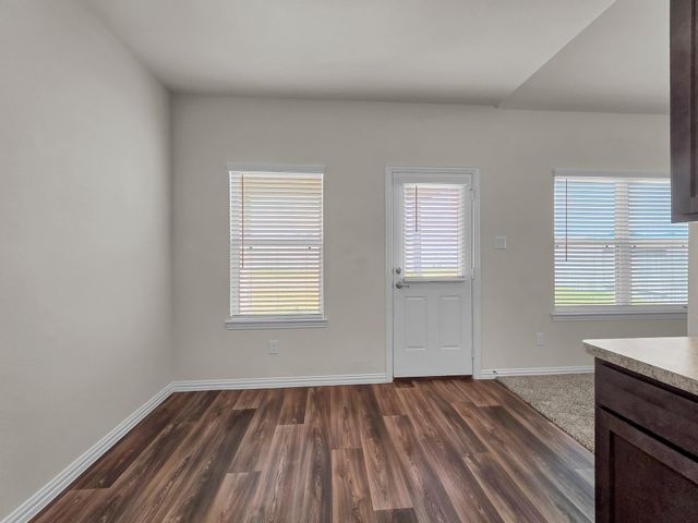 398 Shoreview Drive, Conroe, TX 77303