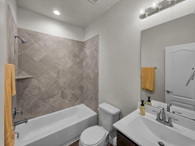 398 Shoreview Drive, Conroe, TX 77303