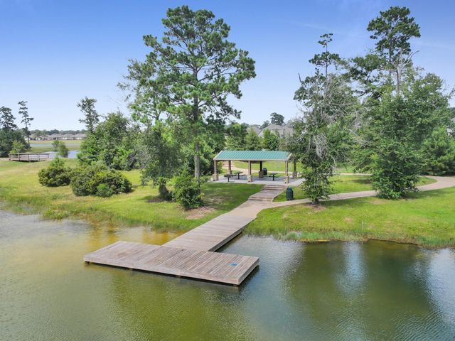 398 Shoreview Drive, Conroe, TX 77303