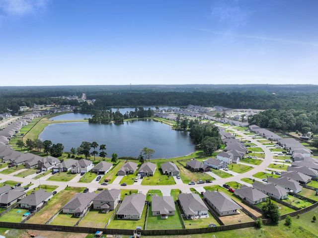 398 Shoreview Drive, Conroe, TX 77303