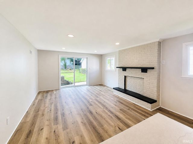 733 E Bronson Street, South Bend, IN 46601
