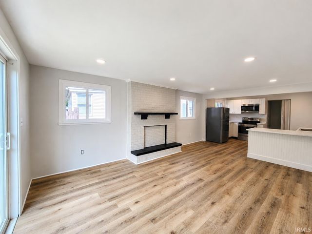733 E Bronson Street, South Bend, IN 46601