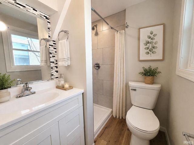 733 E Bronson Street, South Bend, IN 46601