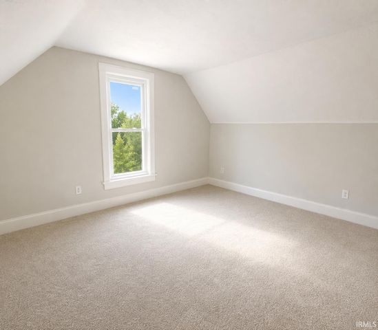733 E Bronson Street, South Bend, IN 46601