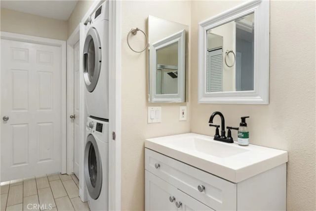 28871 Canyon Point, Lake Forest, CA 92679