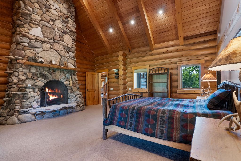 635 Sweathouse Creek Road, Victor, MT 59875 photo 40